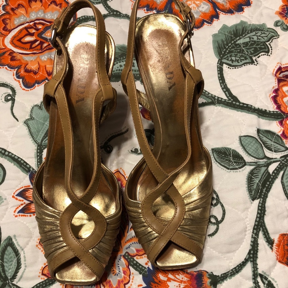 Prada Leather Gold Cork Slingback Heels size 38.5 - Picture 15 of 16